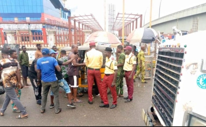 ‘Keke’ rider commits suicide in LASTMA office in Lagos after operatives seized his tricycle