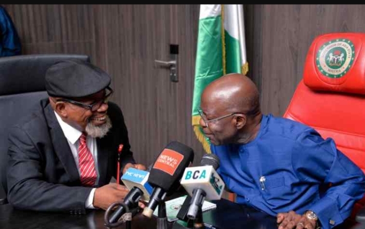 Drama in Abia as former Ikpeazu Chief of Staff dumps APC coalition, declares support for Alex Otti ahead of 2027